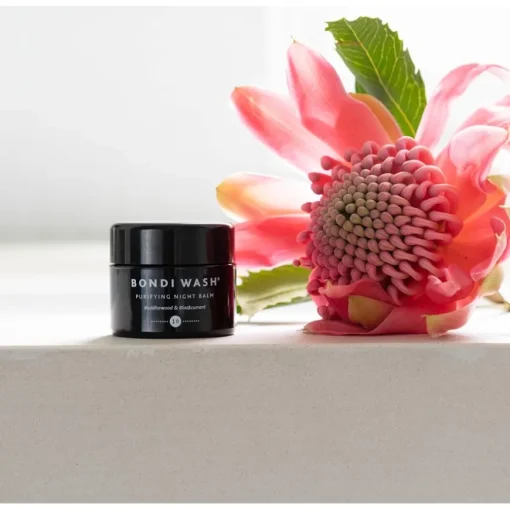 10 Buddhawood & Blackcurrant Purifying Night Balm von Bondi Wash