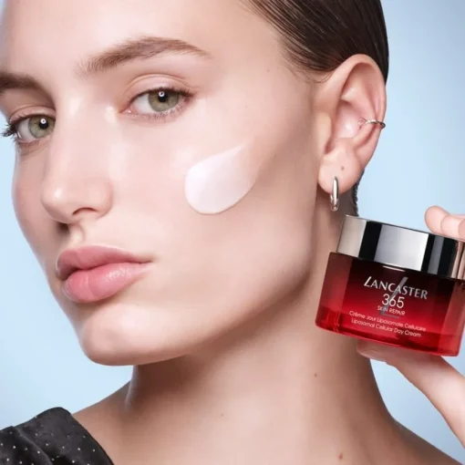 365 Skin Repair Liposomal Cellular Day Cream von Lancaster