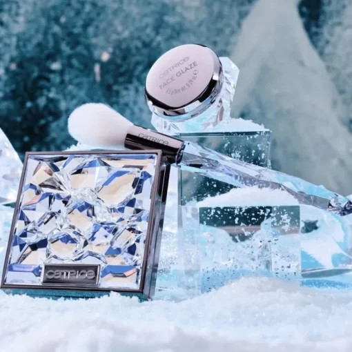 ARCTIC ILLUSION Highlighter Brush von Catrice