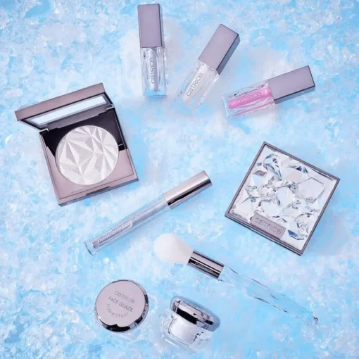 ARCTIC ILLUSION Highlighter Brush von Catrice