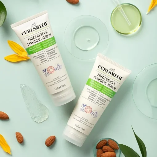 Behandlungen Frizz Rescue Finishing Serum von Curlsmith