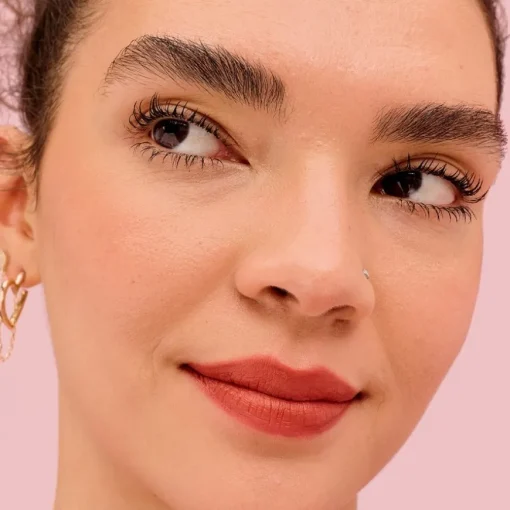 Benefit Plushtint - Feuchtigkeitsspendender Matter Tint