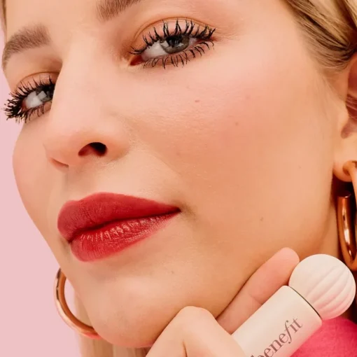 Benefit Plushtint - Feuchtigkeitsspendender Matter Tint