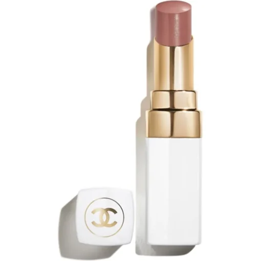 CHANEL ROUGE COCO BAUME Der getönte und feuchtigkeitsspendende Balsam, dessen Farbintensität sich ganz individuell anpassen lässt, sorgt Tag für Tag für wunderschöne Lippen