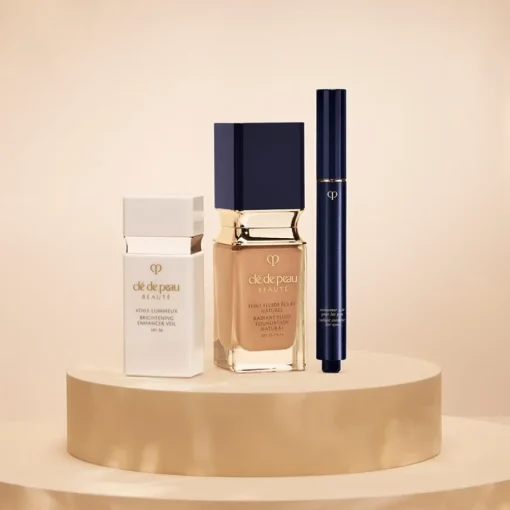 Clé de Peau Beauté Brigthening Enhance Veil
