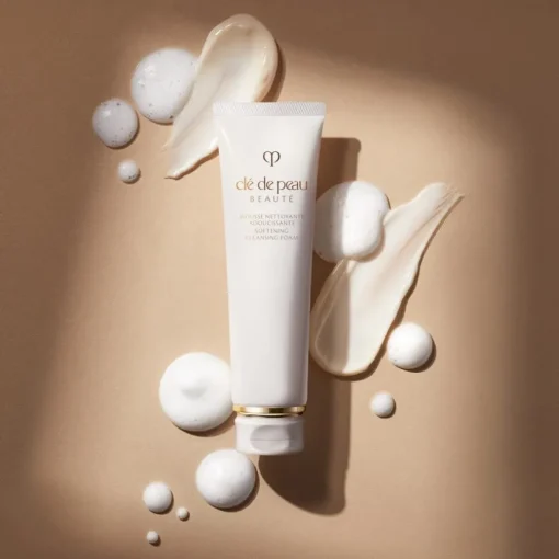 Clé de Peau Beauté Clarifying Cleansing Foam