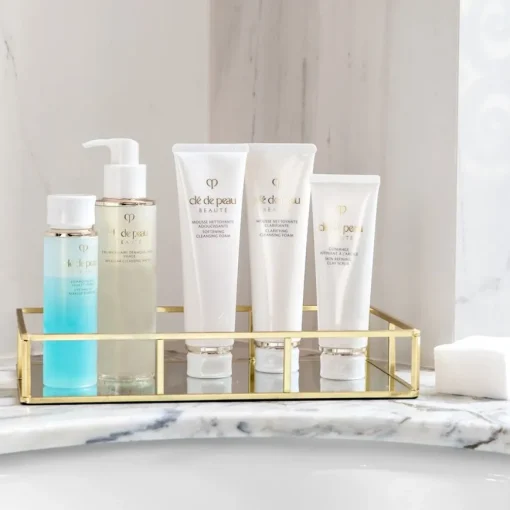 Clé de Peau Beauté Clarifying Cleansing Foam