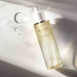 Clé de Peau Beauté Cleansing Oil