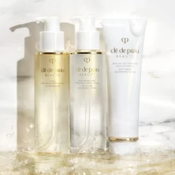 Clé de Peau Beauté Cleansing Oil