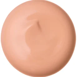Clé de Peau Beauté Radiant Cream Foundation