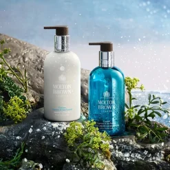 Coastal Cypress & Sea Fennel Fine Liquid Hand Wash von Molton Brown
