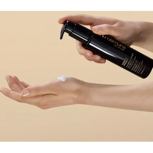 Essence Absolue Nachtserum von Shu Uemura
