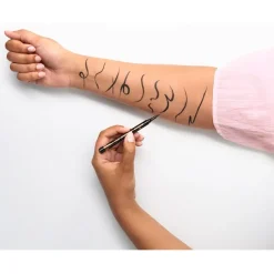 Eyeliner & Kajal Eyeliner Pen Extra Long-Lasting von Essence