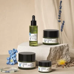 Gesichtspflege Regenerating Face Mask von Douglas Collection
