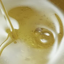 Gesichtsserum- & Elixir Glow von Sarah Chapman