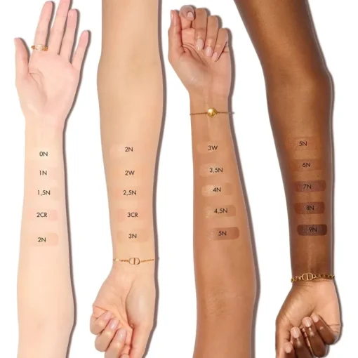 Grundierung Dior Forever Hydra Nude 24 Std. natürliche Perfektion und 48 Std. Feuchtigkeitspflege Foundation von DIOR