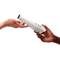 Izumi Tonic Strengthening Shampoo System von Shu Uemura