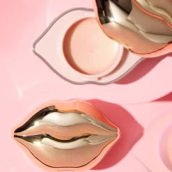 Kiss & Glow Shimmer Lip Balm von Catrice