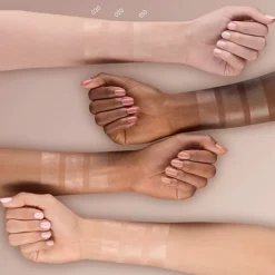 Lidschatten All Over Glow Tint von Catrice