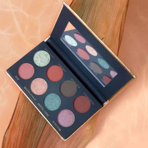 Lidschatten Eyeshadow Palette von Luvia Cosmetics