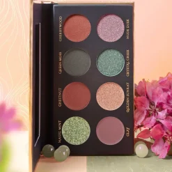 Lidschatten Eyeshadow Palette von Luvia Cosmetics