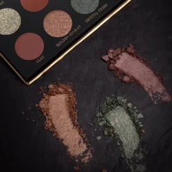 Lidschatten Eyeshadow Palette von Luvia Cosmetics
