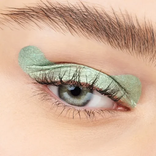 Lidschatten Luminous EYE TINT Liquid Shadow von Essence