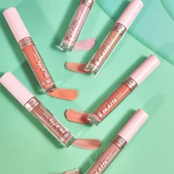 Lidschatten Matte Liquid Eyeshadow Waterproof von Essence