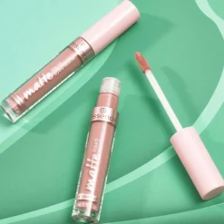 Lidschatten Matte Liquid Eyeshadow Waterproof von Essence