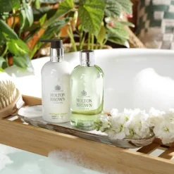 Lilly & Magnolia Blossom Body Lotion von Molton Brown