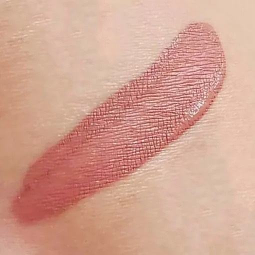 Lip Gloss Long-Lasting Liquid Lipstick Meet Matt(e) Hughes von The Balm