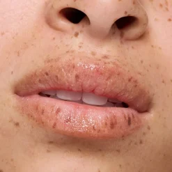 Lippenpflege Lip Care SUGAR SCRUB von Essence
