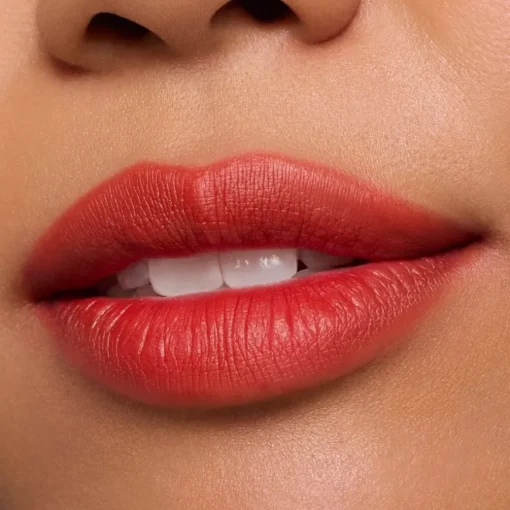 Lippenstift Soft Touch Lip Mousse von Essence
