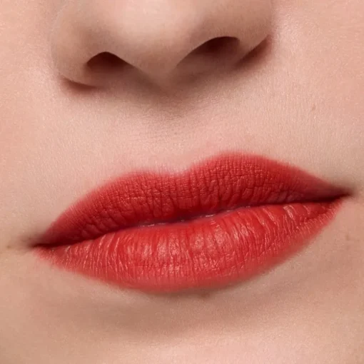 Lippenstift Soft Touch Lip Mousse von Essence
