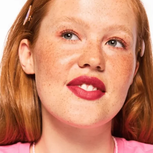 Lippenstift Soft Touch Lip Mousse von Essence