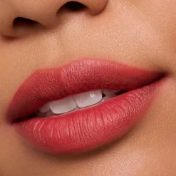 Lippenstift Soft Touch Lip Mousse von Essence
