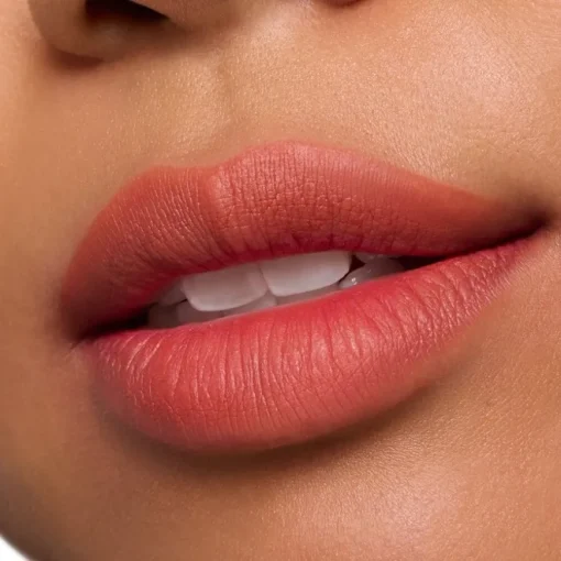 Lippenstift Soft Touch Lip Mousse von Essence
