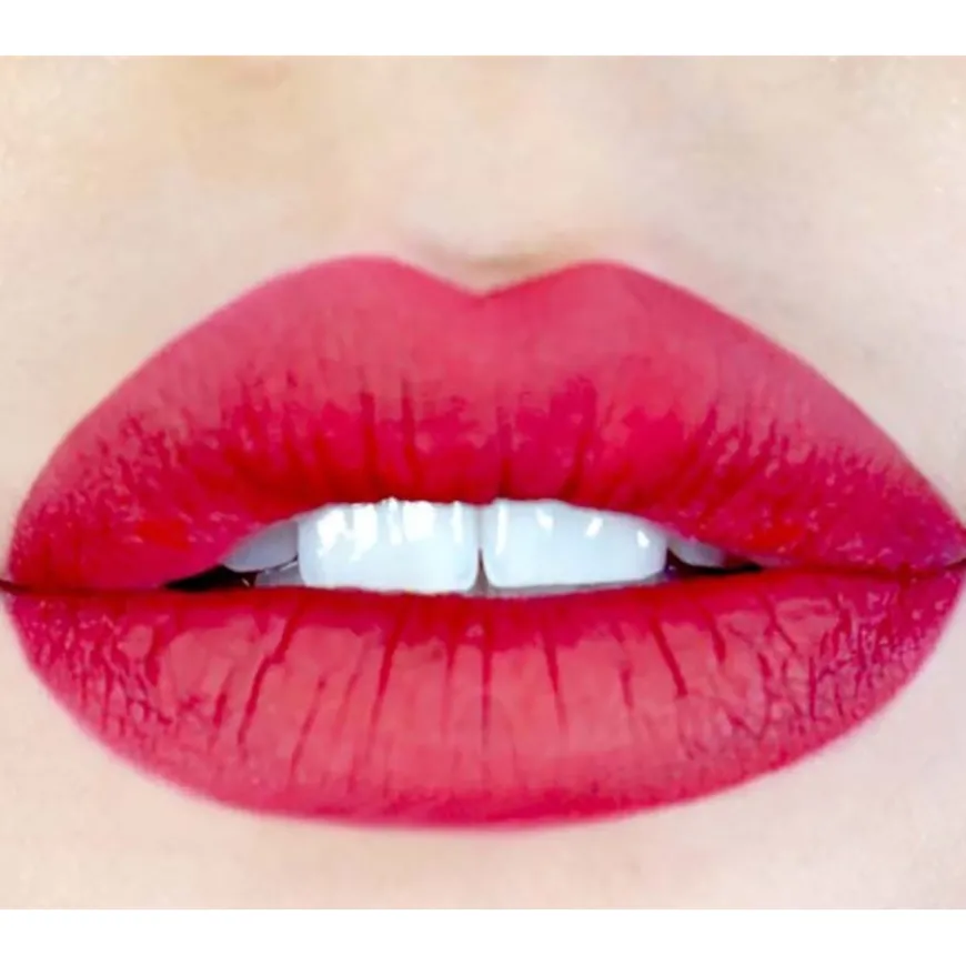 Lippenstift Velvet Lip Paint von KEVYN AUCOIN