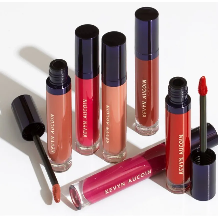 Lippenstift Velvet Lip Paint von KEVYN AUCOIN