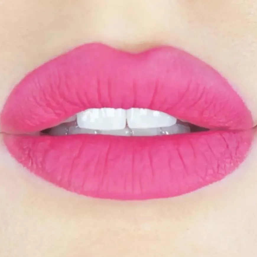 Lippenstift Velvet Lip Paint von KEVYN AUCOIN