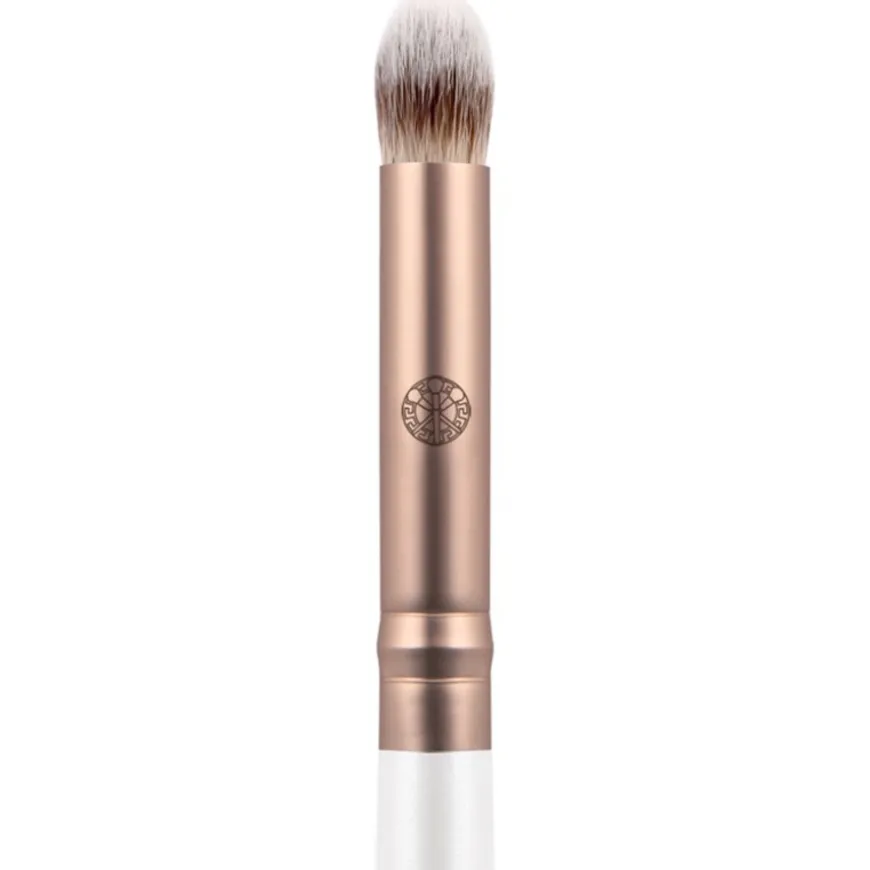 Luvia Cosmetics 330 Pointed Crease Brush - Elegance
