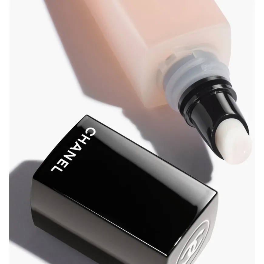 MANICURE L'HUILE CAMÉLIA Feuchtigkeitsspendendes und stärkendes Öl von CHANEL