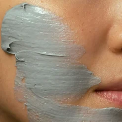 Masken Peel Creamy Clay AHA Peeling Maske von MÁDARA