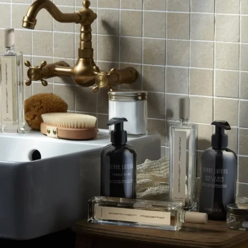 MATIN LUTENS Hand and Body Cleansing Gel Dans le bleu qui pétille von Serge Lutens