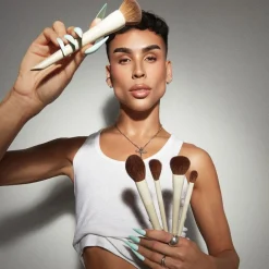 Morphe A19 Signature Duo-ended Concealer Brush M X ARIEL