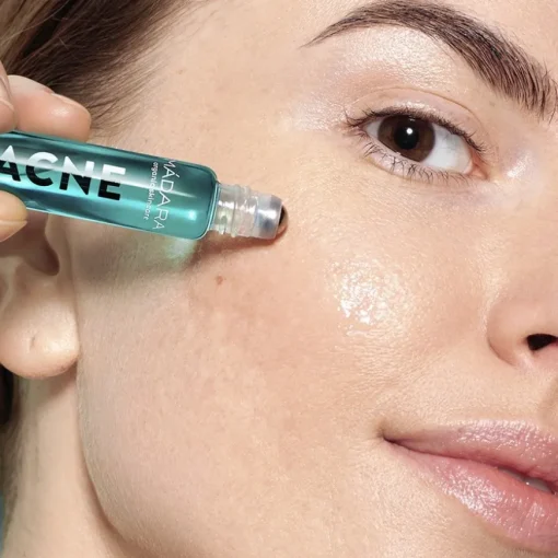 MÁDARA ACNE Spot Roll-On