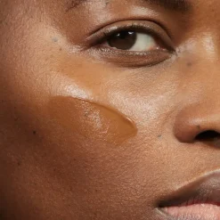 MÁDARA Semi-Matte Peptid Skinonym