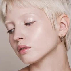 MÁDARA Skin Equal Soft Glow Foundation SPF15