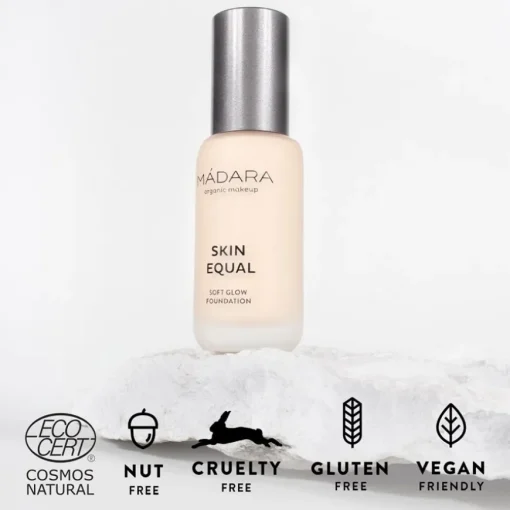 MÁDARA Skin Equal Soft Glow Foundation SPF15