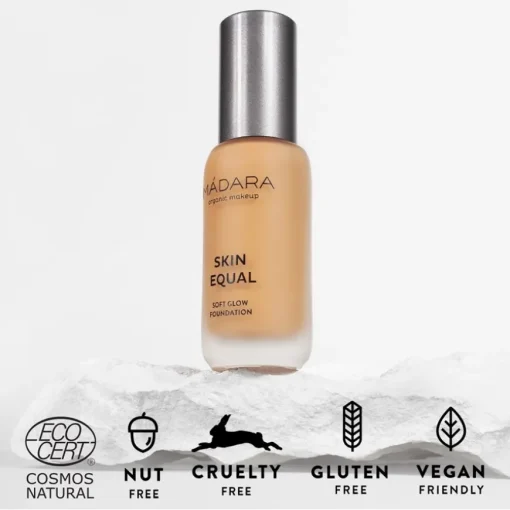 MÁDARA Skin Equal Soft Glow Foundation SPF15